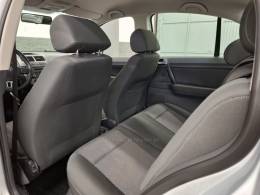 VOLKSWAGEN - POLO - 2012/2013 - Prata - R$ 46.900,00