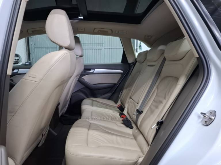 AUDI - Q5 - 2015/2015 - Branca - R$ 110.000,00
